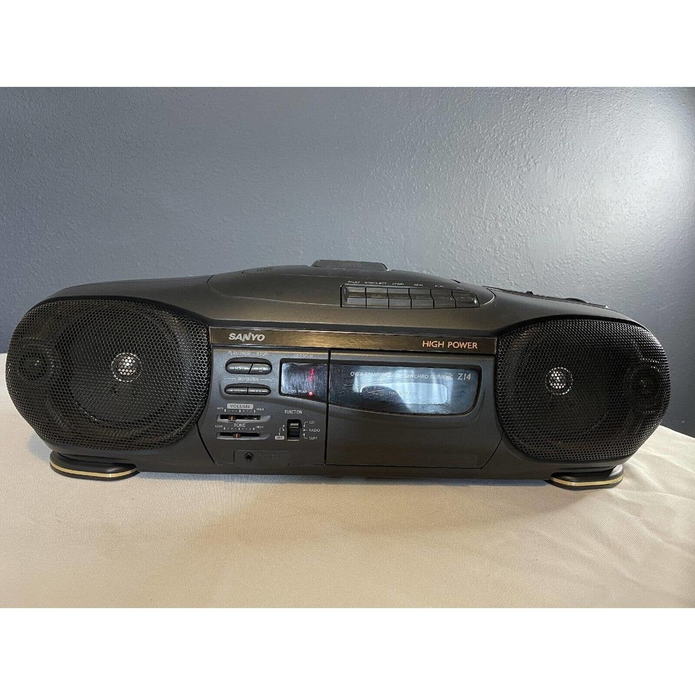 Sanyo MCD-Z14 (K) AM/FM Stereo CD Player Cassette Recorder Boombox WORKS